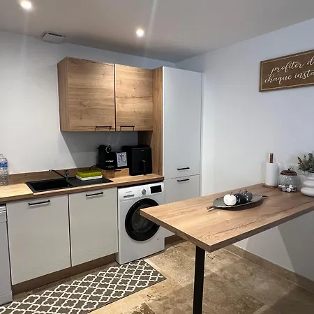 Superbe Appartement, 2 Chambres, 7 Couchages, Avec Terrasse, Proche Centre Et Plages *