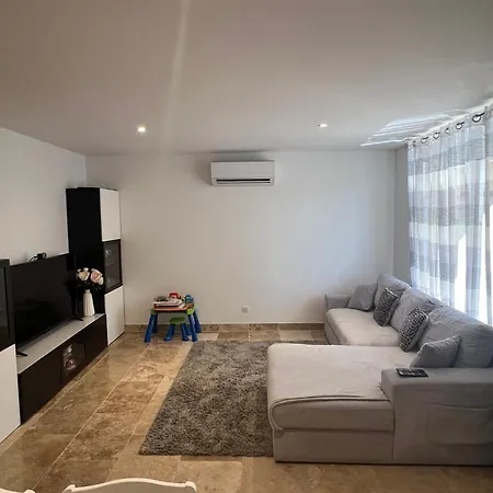 Superbe Appartement, 2 Chambres, 7 Couchages, Avec Terrasse, Proche Centre Et Plages سانت ماكسيم